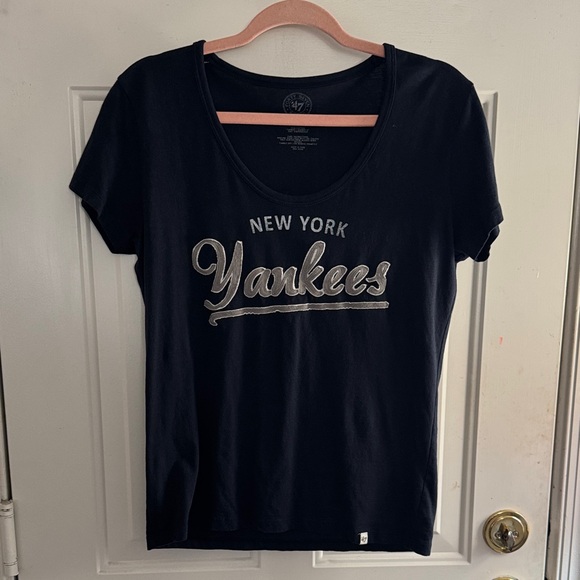New York Yankees Women's Navy T-Shirt - Picture 1 of 5